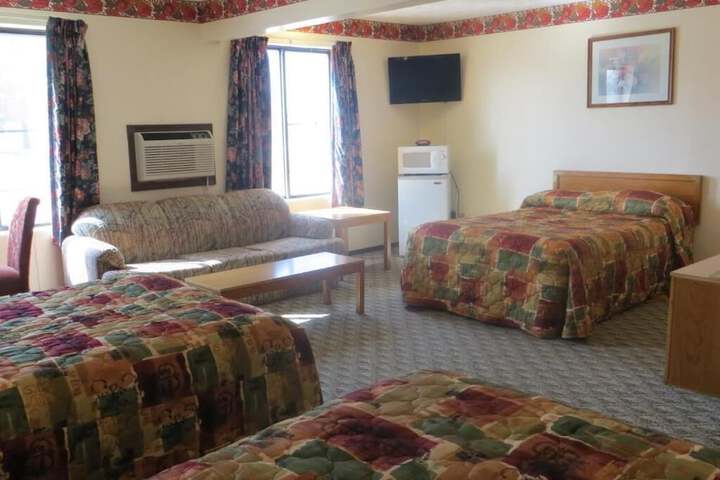 Room 33 of 43