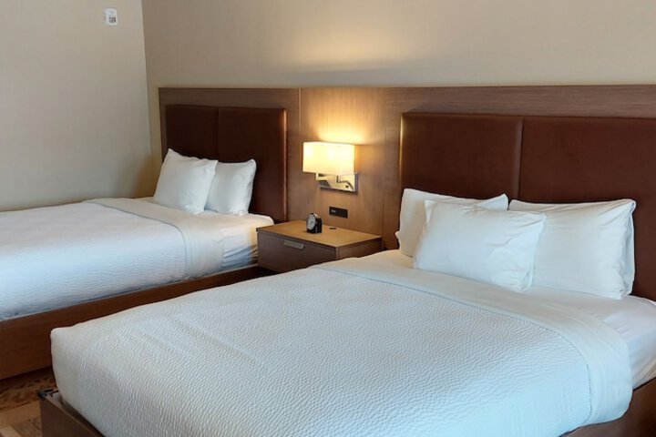 Belfast Harbor Inn