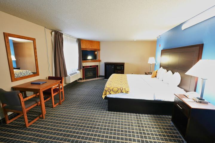 Room 17 of 46