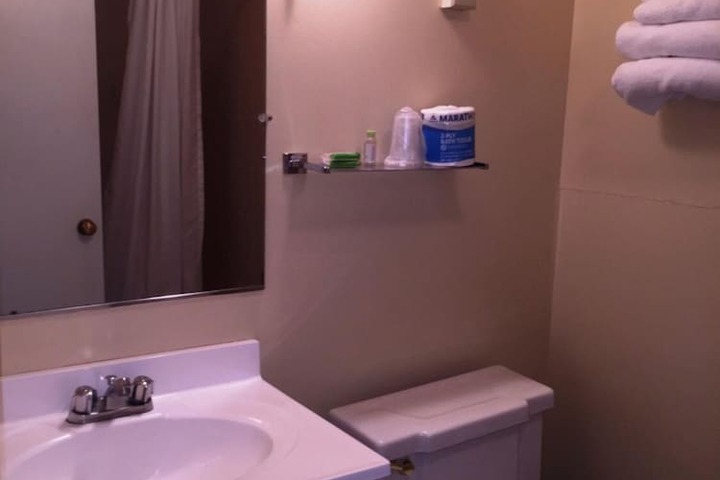 Room 5 of 15