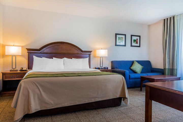 Comfort Inn & Suites South Burlington near University
