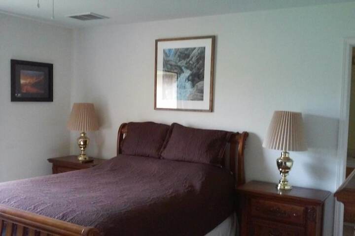 Room 41 of 85