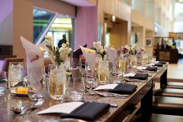 Dining 73 of 98