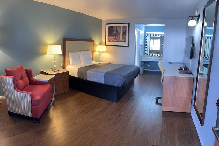 Room 19 of 28