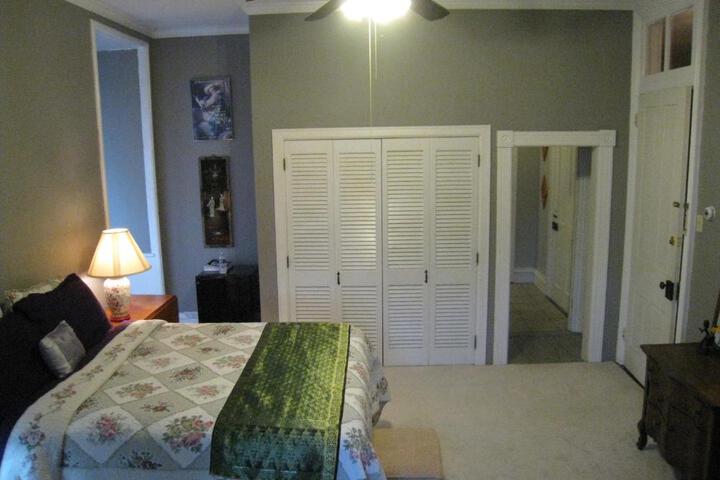 Allegheny Street Bed & Breakfast