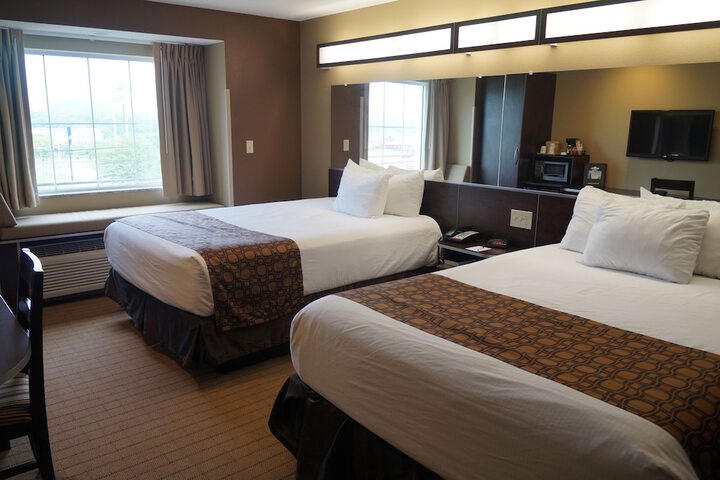 Room 12 of 39