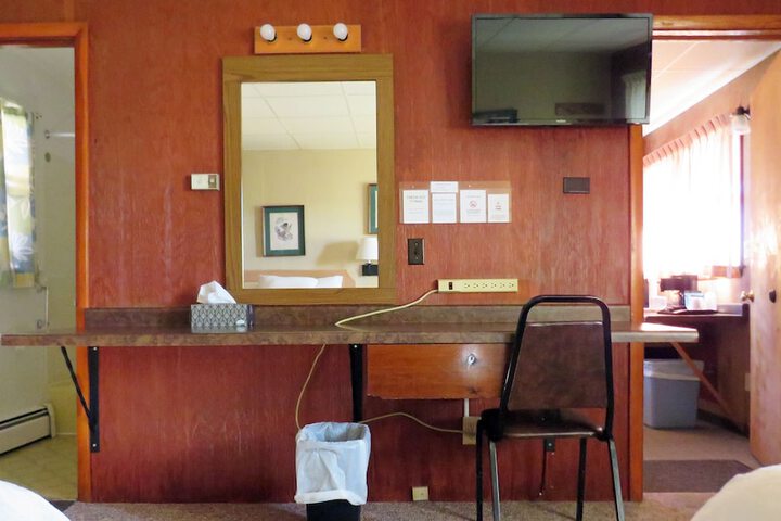 Room 43 of 50