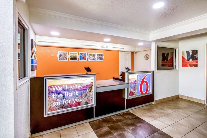 Hotel Interior 10 of 30