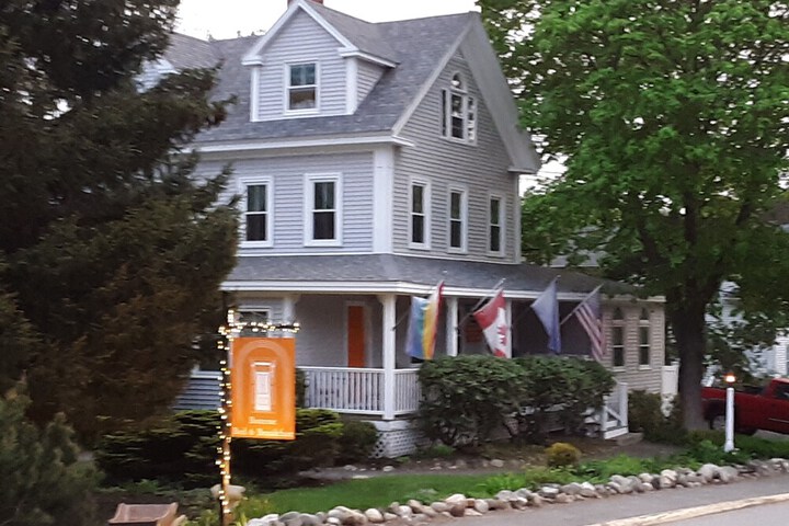 Hotel 2 of 75