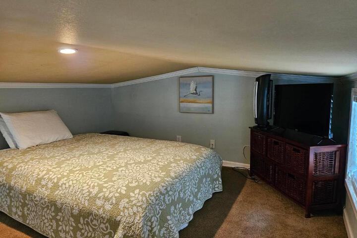 Live Oak Landing
