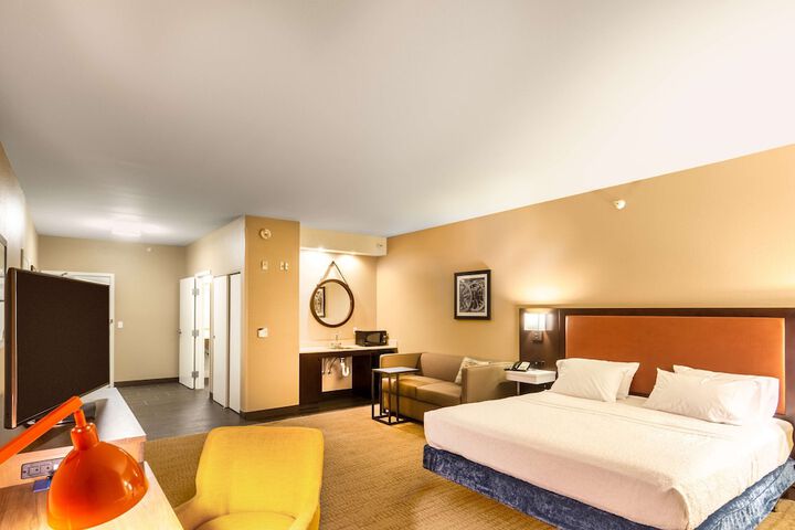 Room 18 of 44