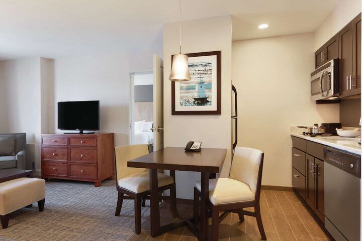 Room 8 of 26