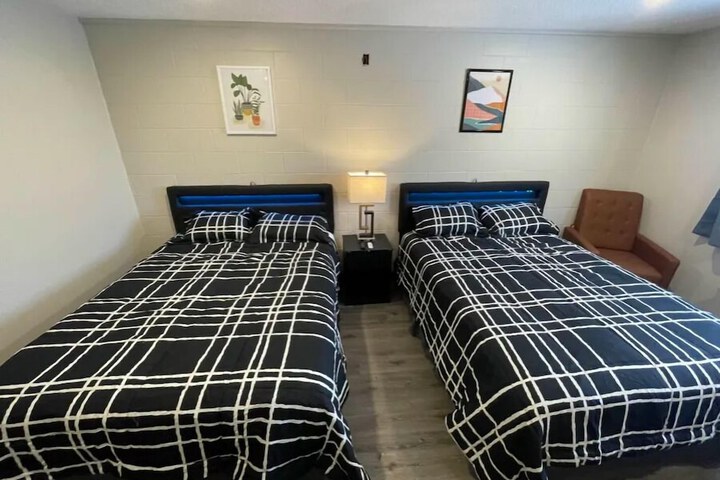 Room 17 of 24