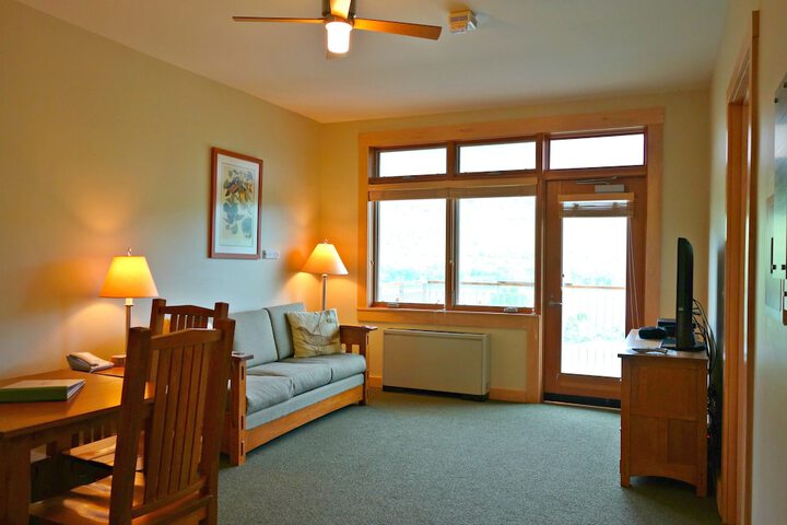 Room 20 of 36