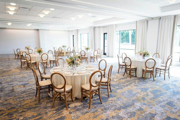 Ballroom/Hall 208 of 215