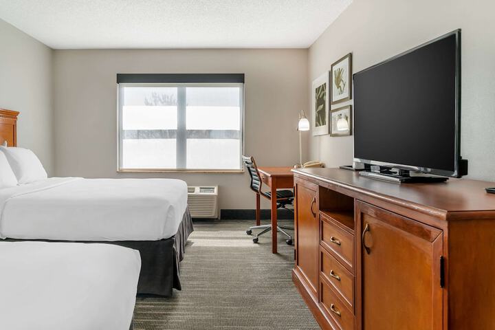 Country Inn & Suites by Radisson Rossford - Toledo South