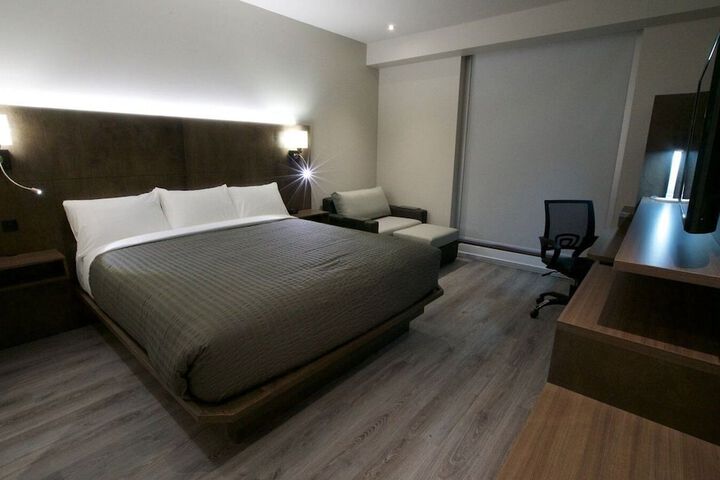 Room 15 of 107