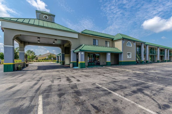Hotel 3 of 29