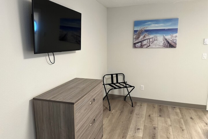 Room 73 of 124