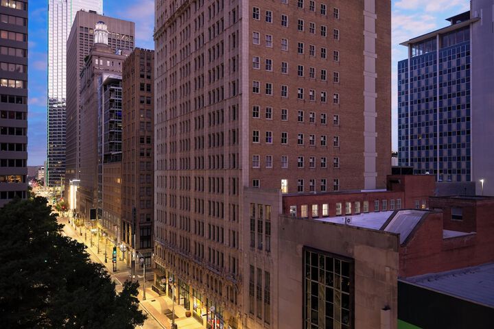 The Joule Dallas