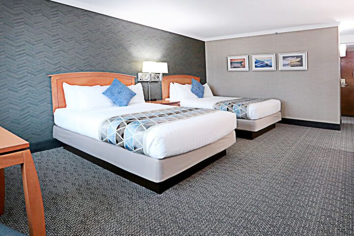 Room 27 of 39