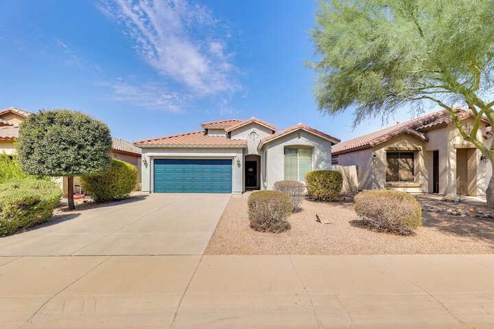 Near Parks & Golf: Maricopa Home w / Covered Patio!