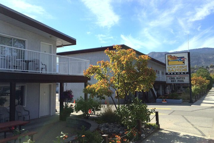 Golden Sands Resort Motel