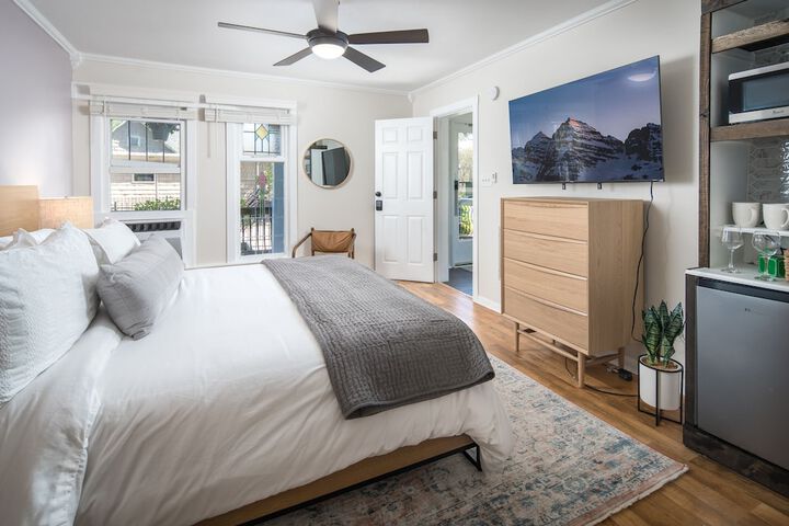 Room 20 of 38