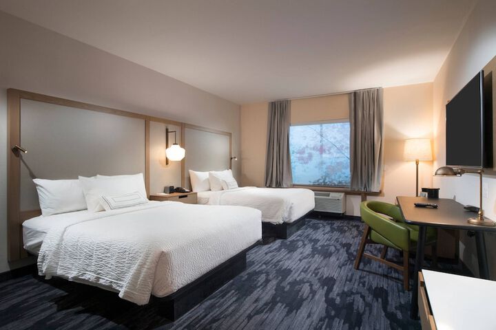 Room 13 of 25