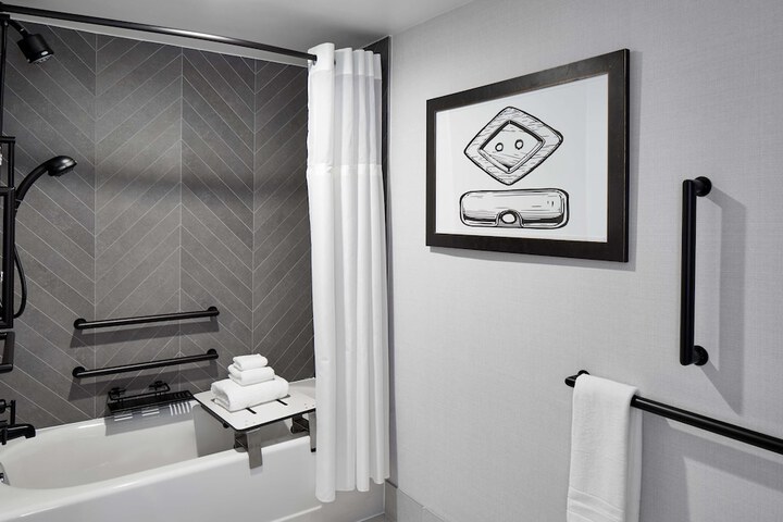 Cumberland House Knoxville Tapestry Collection by Hilton