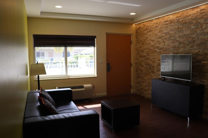 Room 39 of 41
