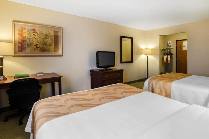 Quality Inn Summersville - New River Area