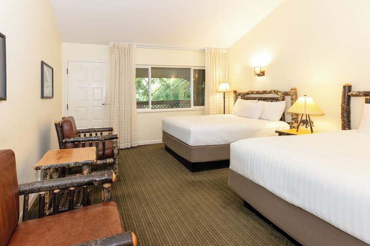 Lake Crescent Lodge
