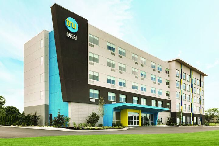 Hotel 3 of 43