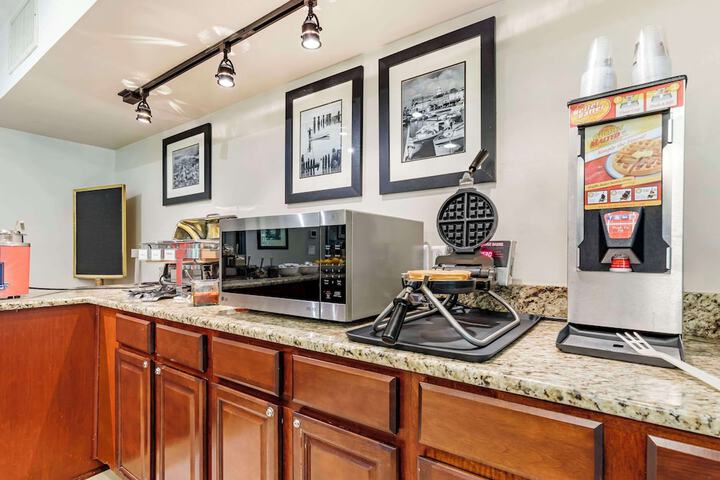 Country Inn & Suites by Radisson Annapolis, MD