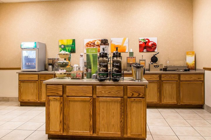 Quality Inn Morris I-80