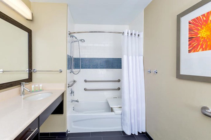 Staybridge Suites College Station by IHG