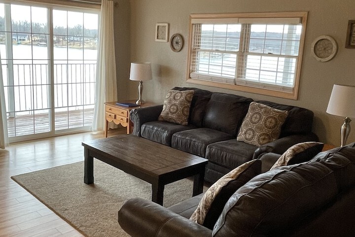 Crown Point Resort