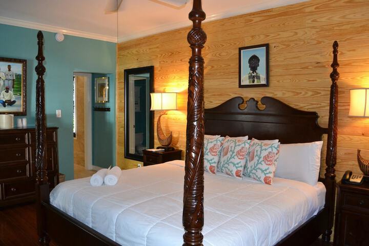 Room 28 of 42