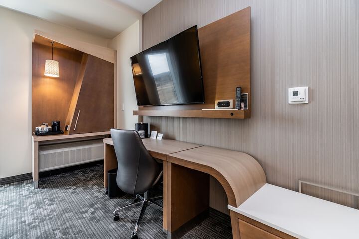 Courtyard by Marriott Burlington