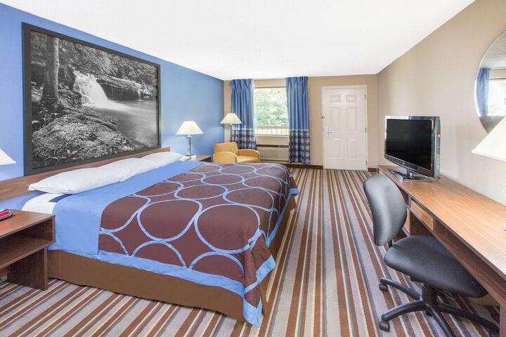 Room 6 of 21