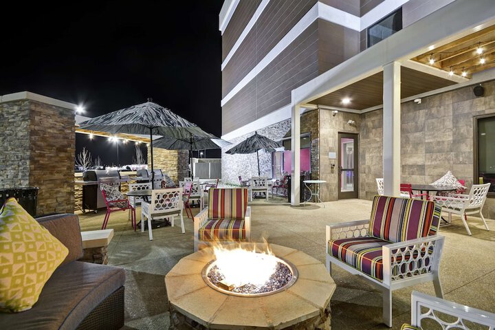 Terrace/Patio 32 of 34