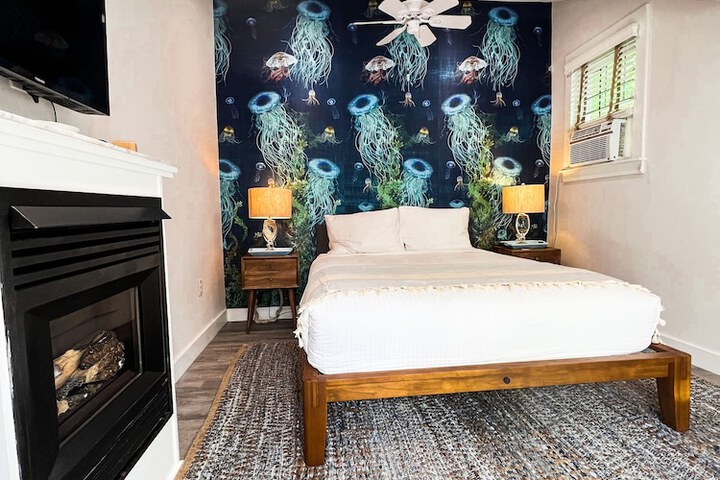 Room 15 of 68