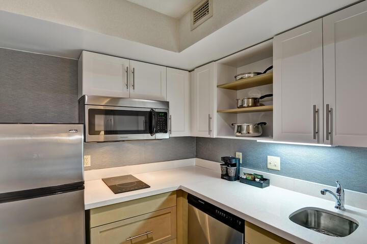 Homewood Suites by Hilton Windsor Locks Hartford