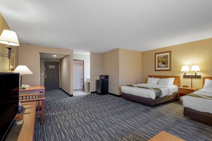 Room 18 of 25