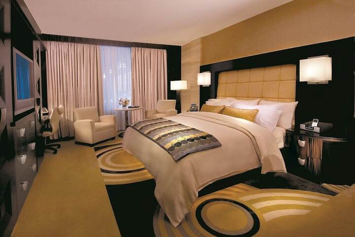 Room 12 of 53