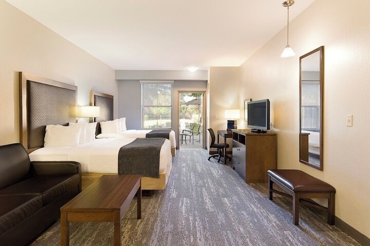 Room 22 of 32