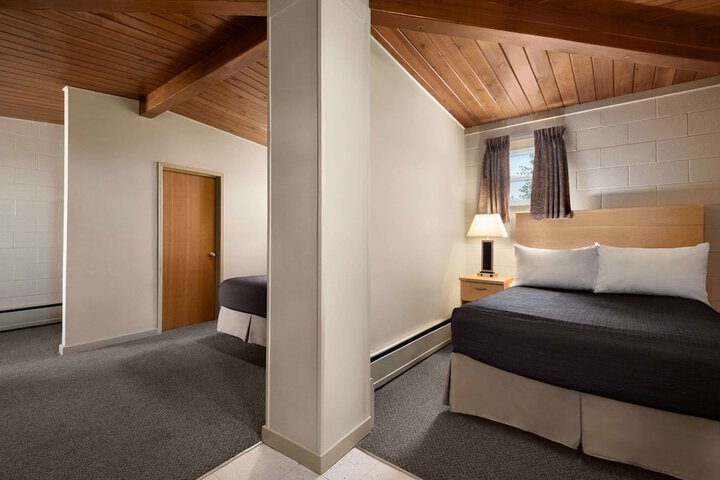 Room 21 of 26