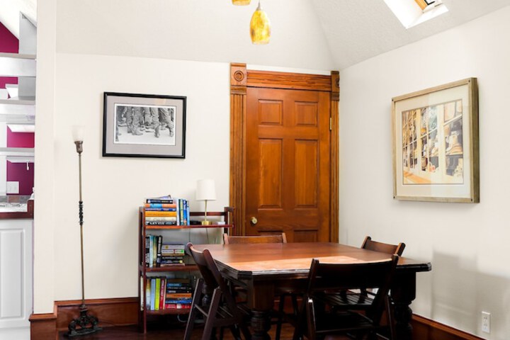 Room 15 of 34