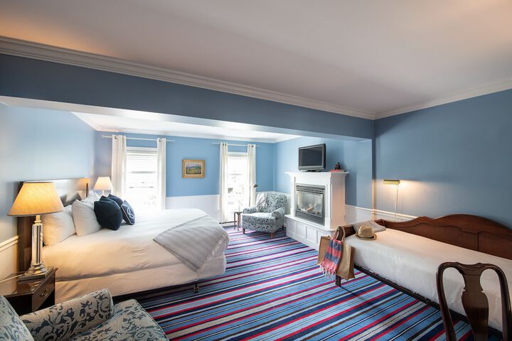 Room 44 of 110